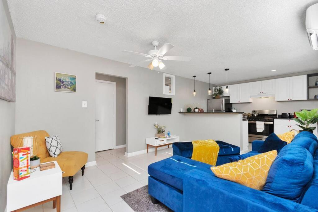 Quiet Oasis With 1 Bedroom In The Montrose Area ヒューストン エクステリア 写真